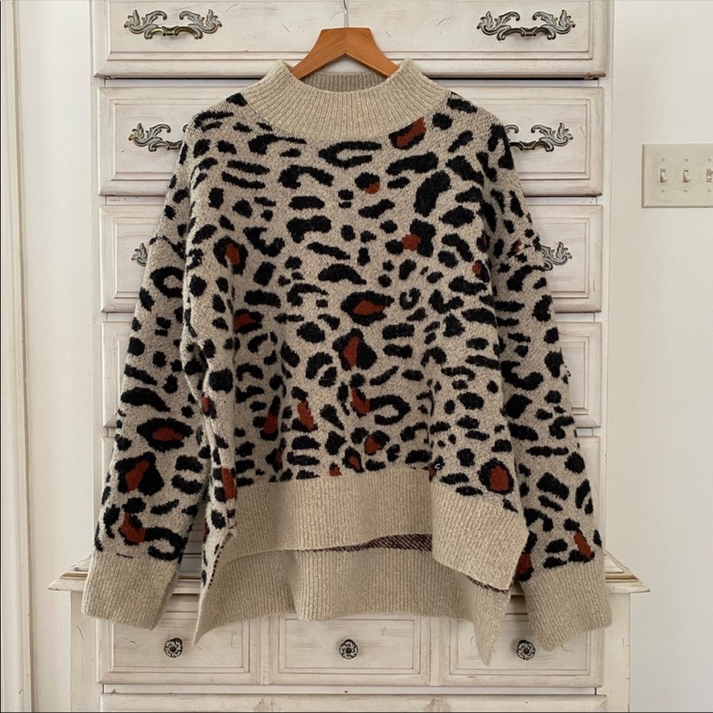 Vici Leopard Sweater